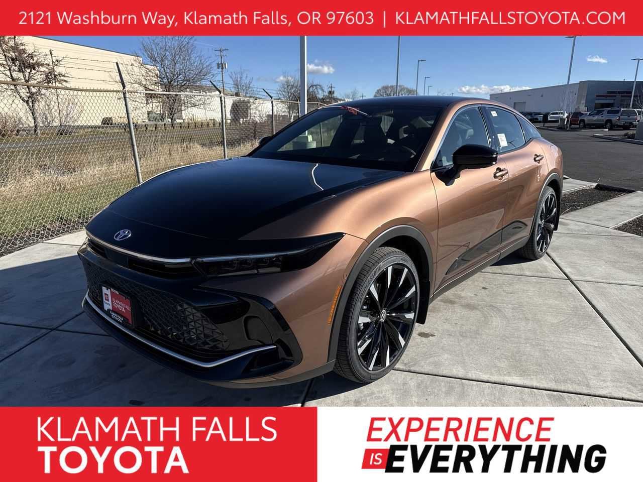 2026 Toyota Crown Platinum's photo