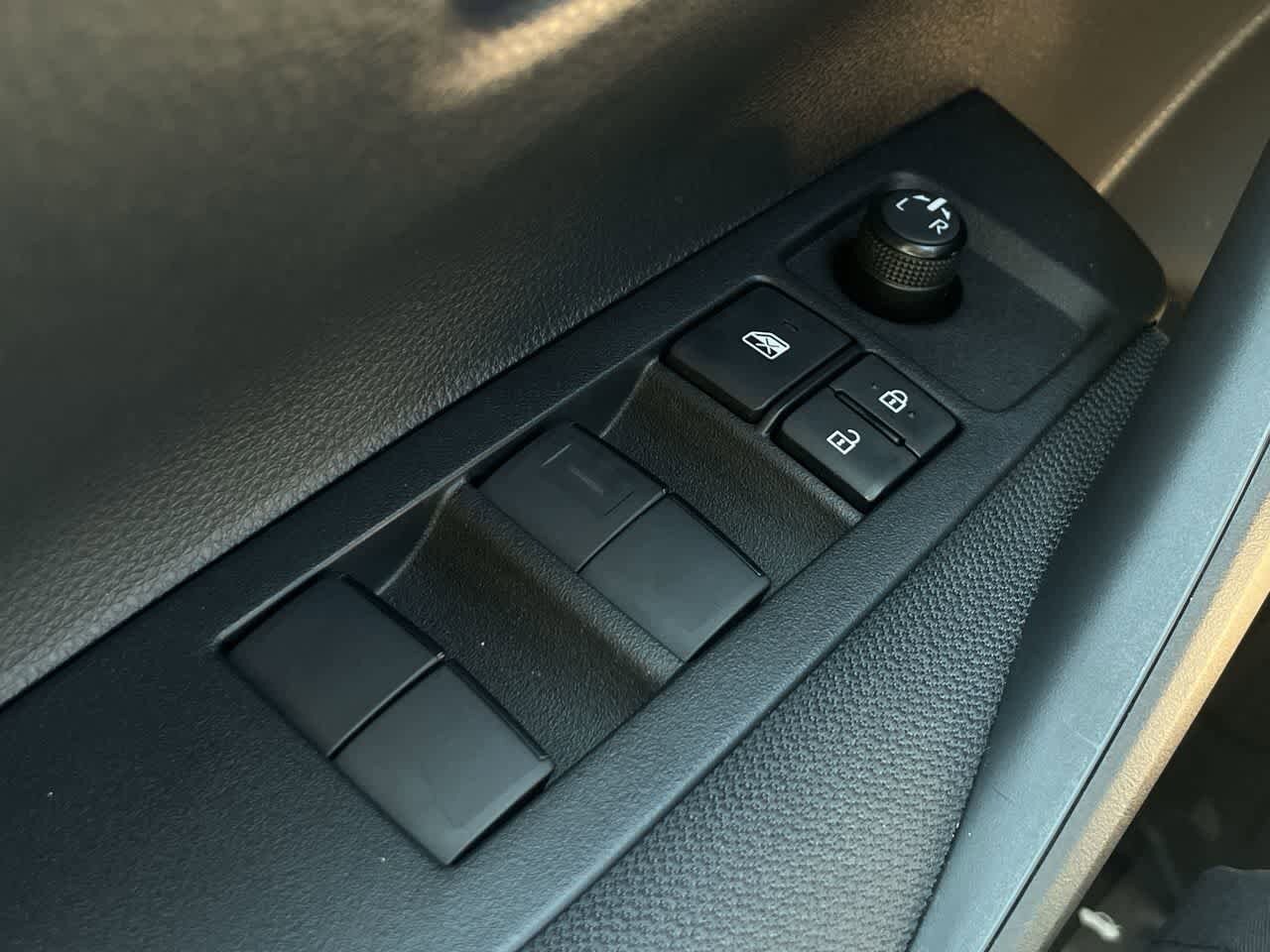 Thumbnail: 2025 Toyota Corolla - 22