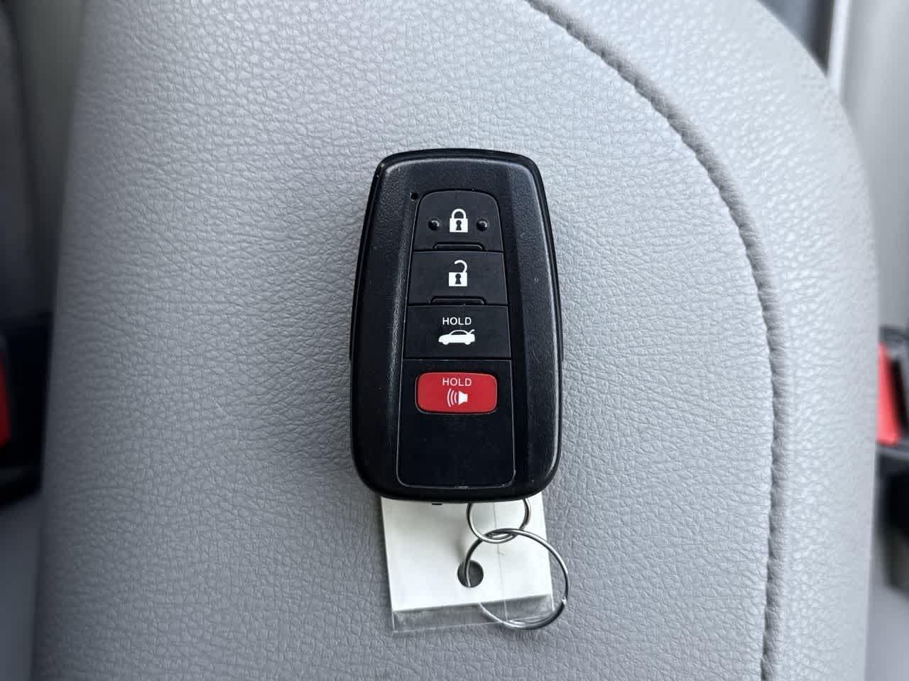 Thumbnail: 2021 Toyota Camry - 23