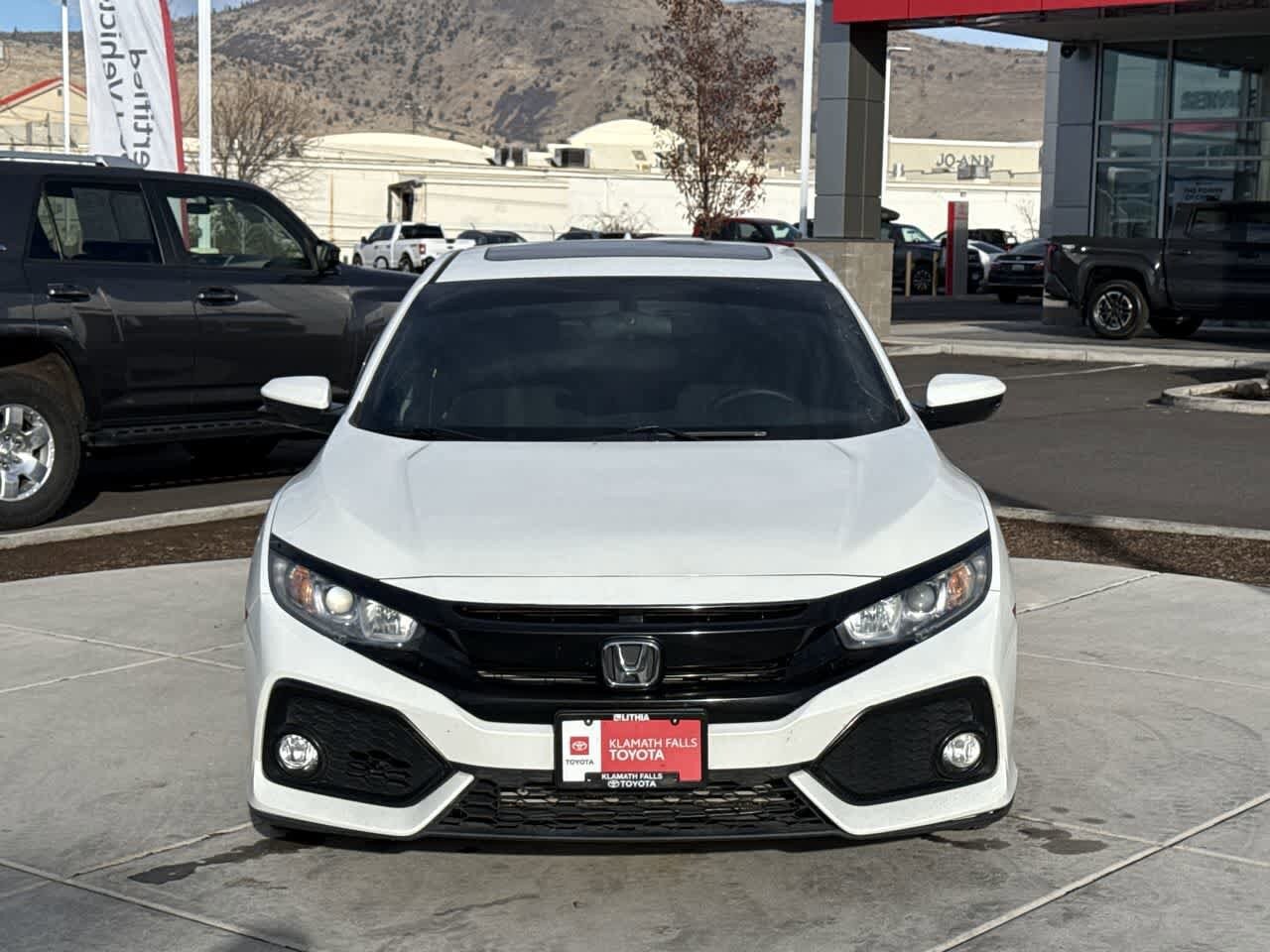2018 Honda Civic EX Hatchback photo 3