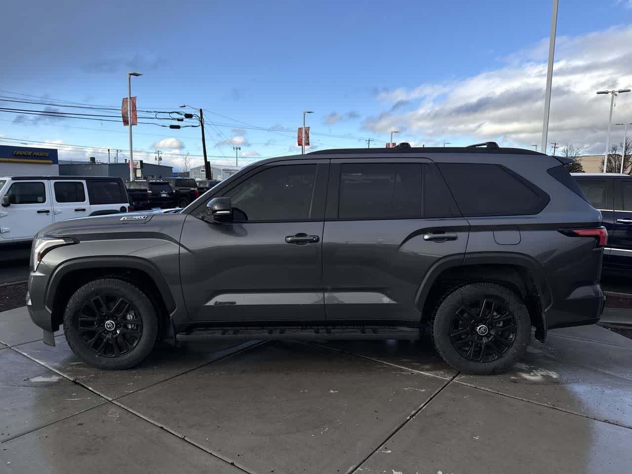 Thumbnail: 2024 Toyota Sequoia - 2