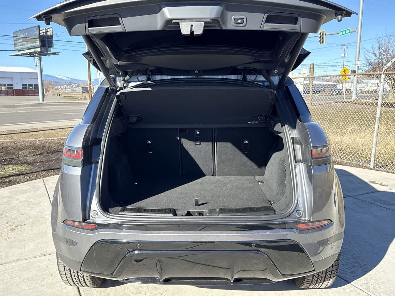 Thumbnail: 2021 Land Rover Range Rover Evoque - 6