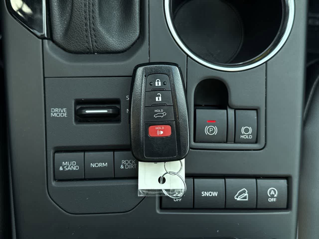 Thumbnail: 2021 Toyota Highlander - 24