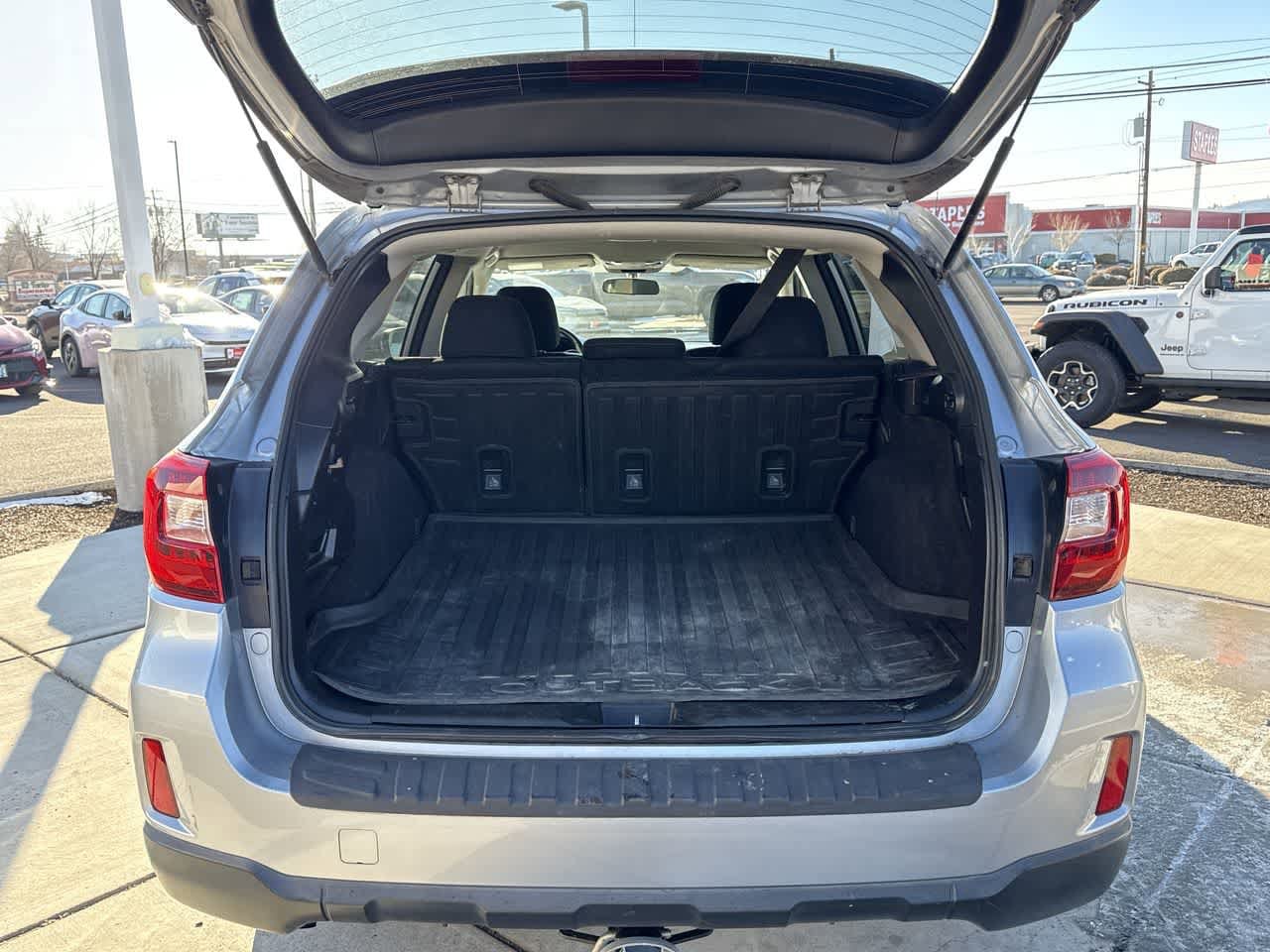 Thumbnail: 2017 Subaru Outback - 6