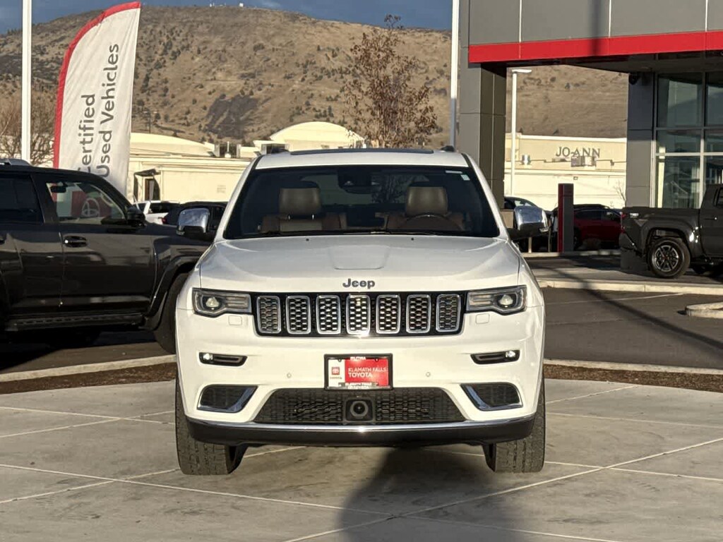 Used 2017 Jeep Grand Cherokee Summit 4x4 SUV