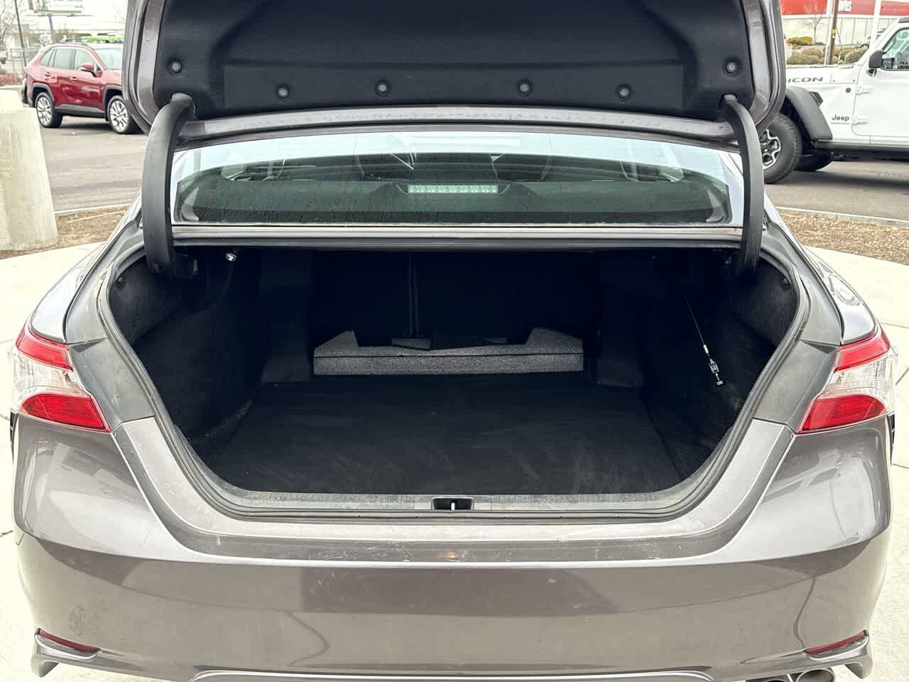 Thumbnail: 2019 Toyota Camry - 6