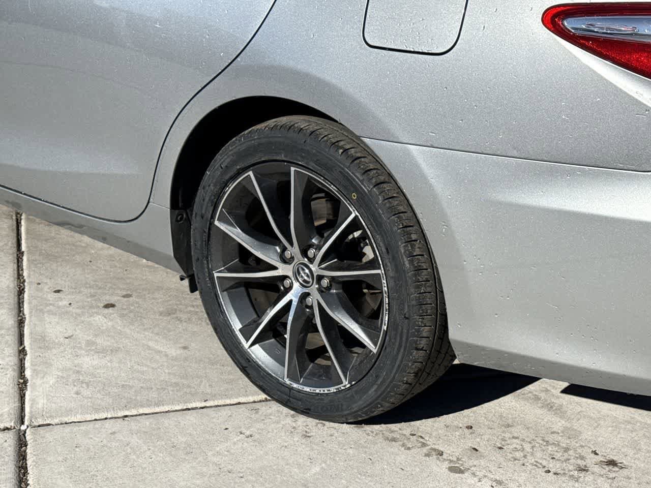 Thumbnail: 2015 Toyota Camry - 8