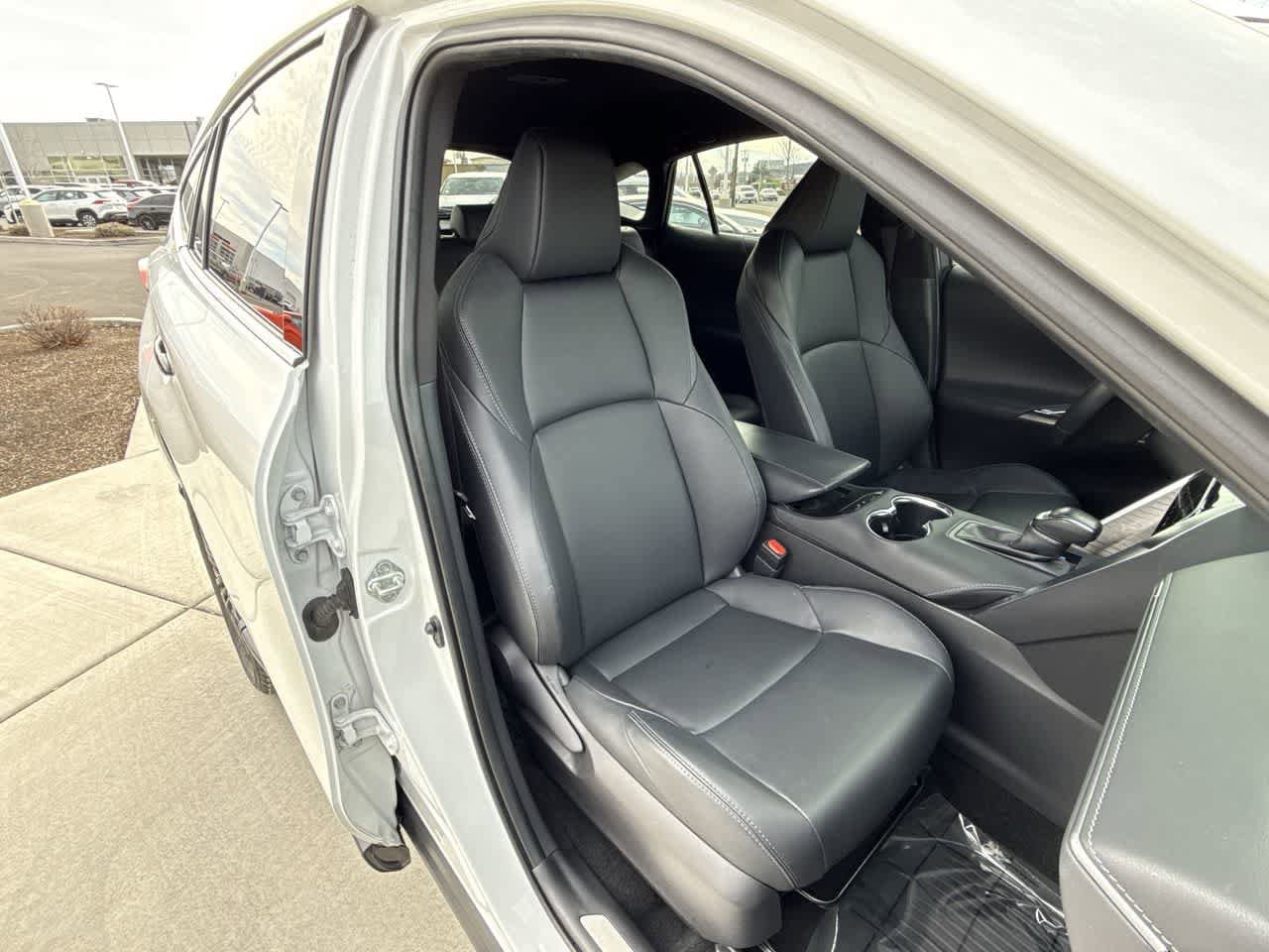 Thumbnail: 2024 Toyota Venza - 14