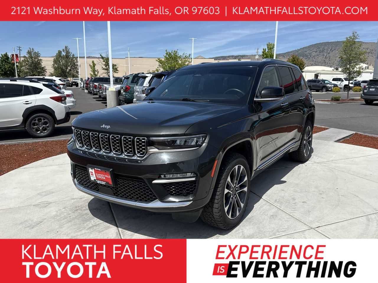 2023 Jeep Grand Cherokee Summit 4x4's photo