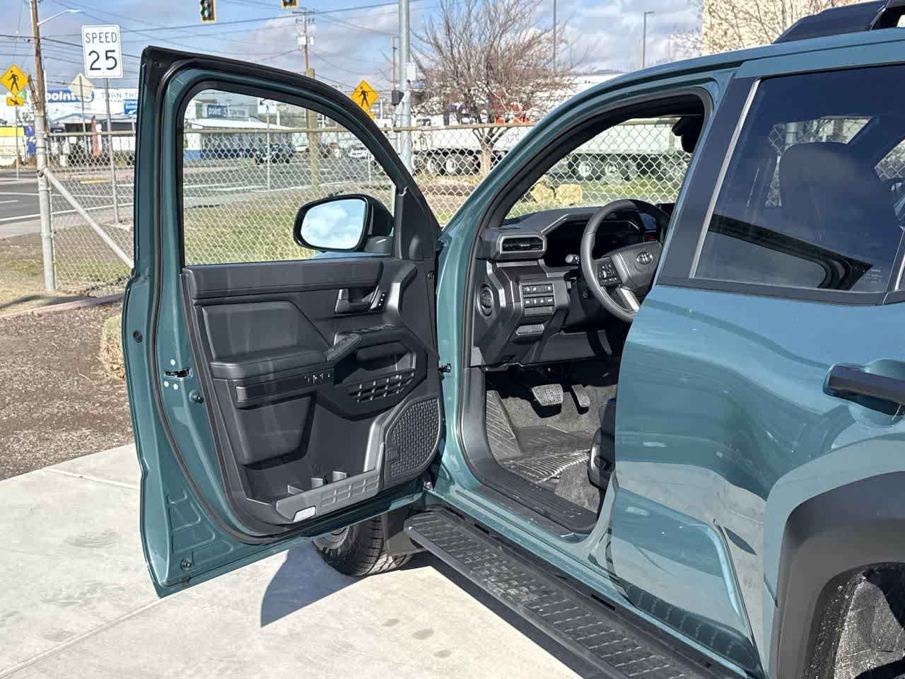 Thumbnail: 2025 Toyota 4Runner - 10