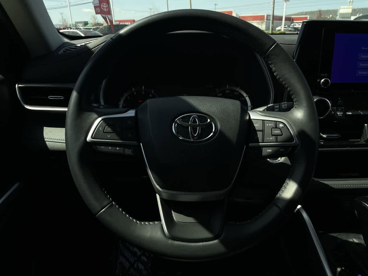 2024 Toyota Highlander XLE 17