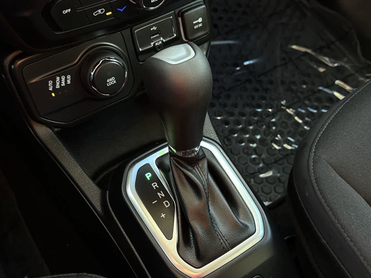 Thumbnail: 2023 Jeep Renegade - 20