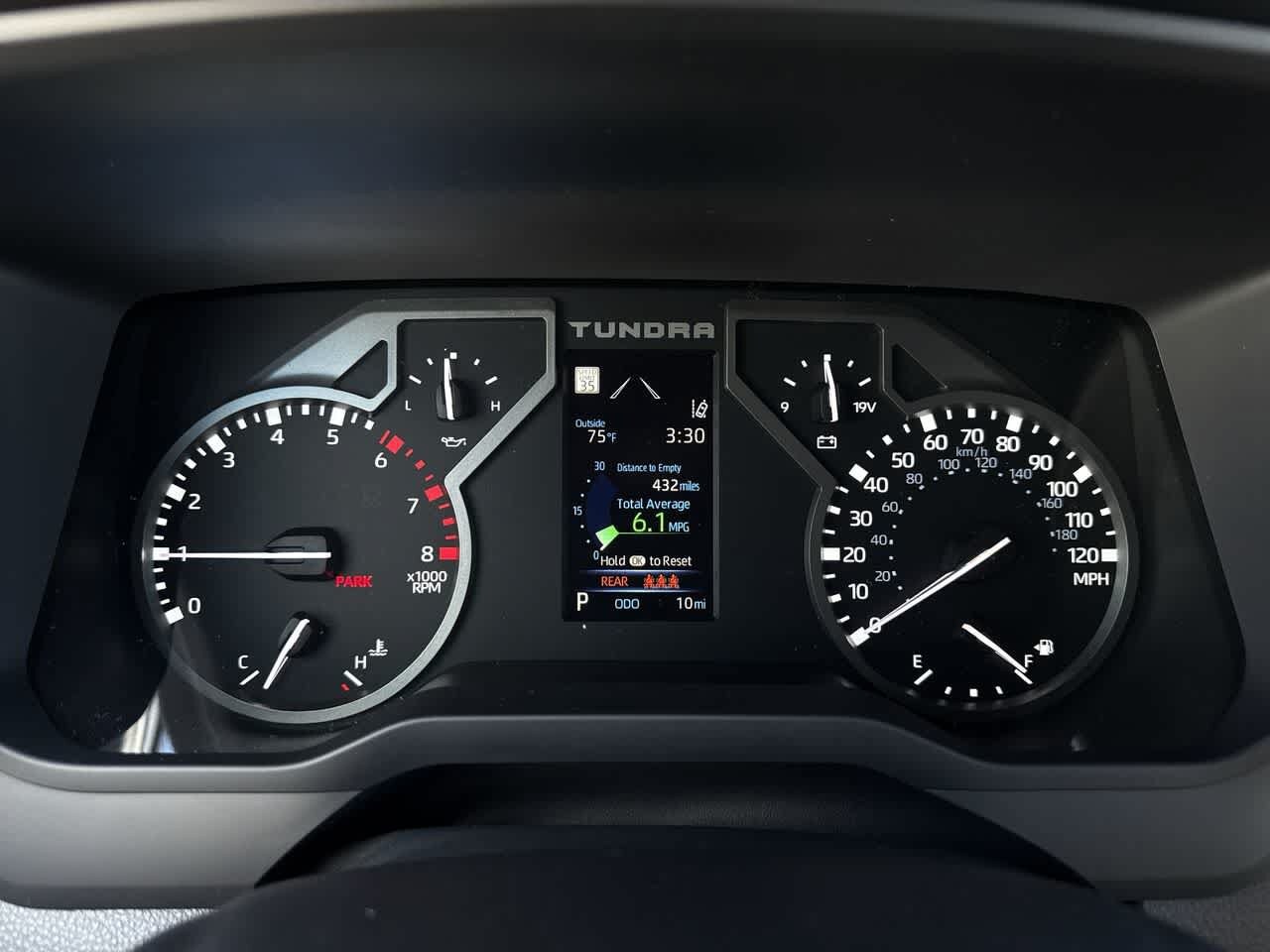 2026 Toyota Tundra SR5 - Photo 17