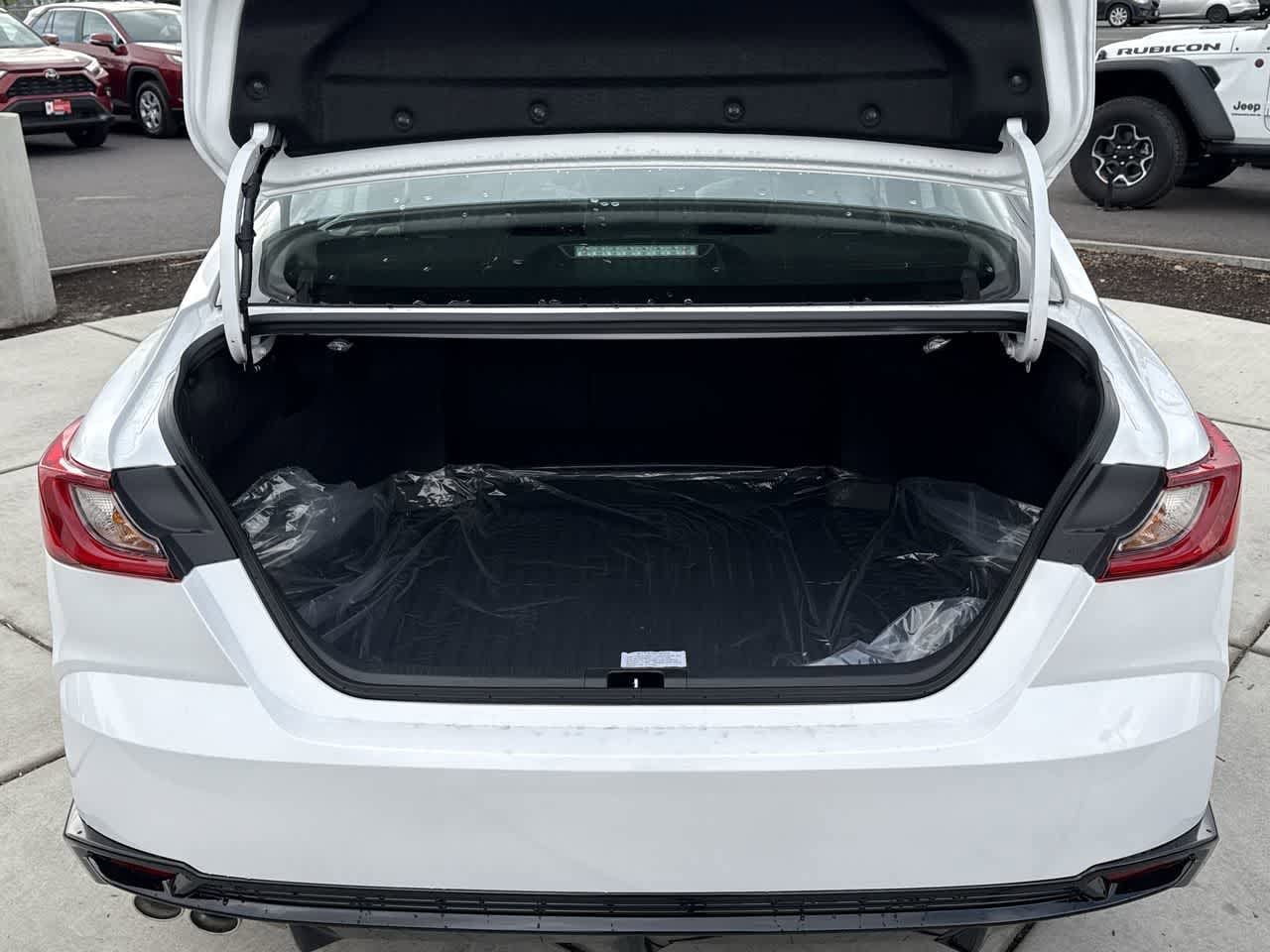 Thumbnail: 2026 Toyota Camry - 6