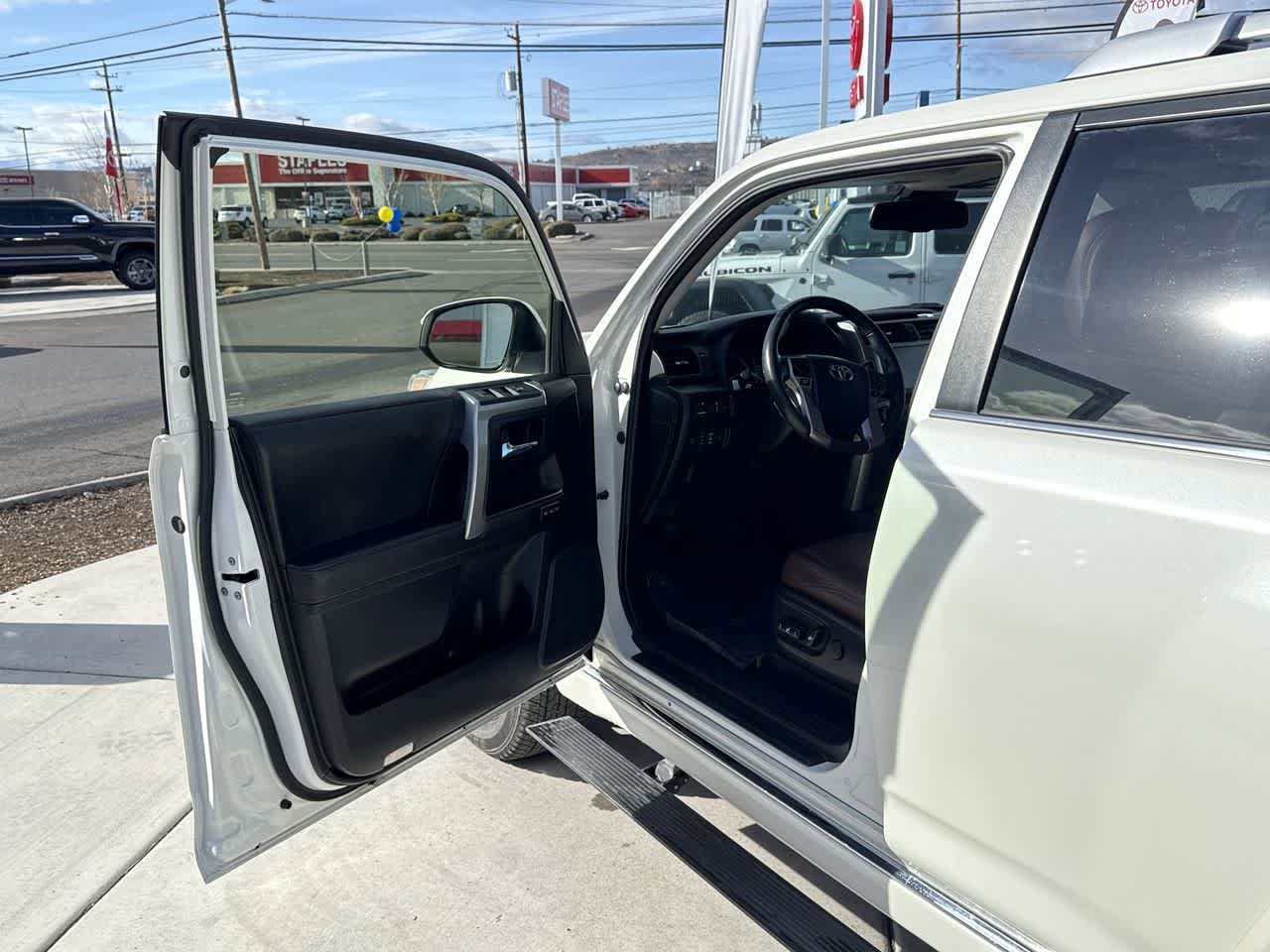 Thumbnail: 2023 Toyota 4Runner - 10