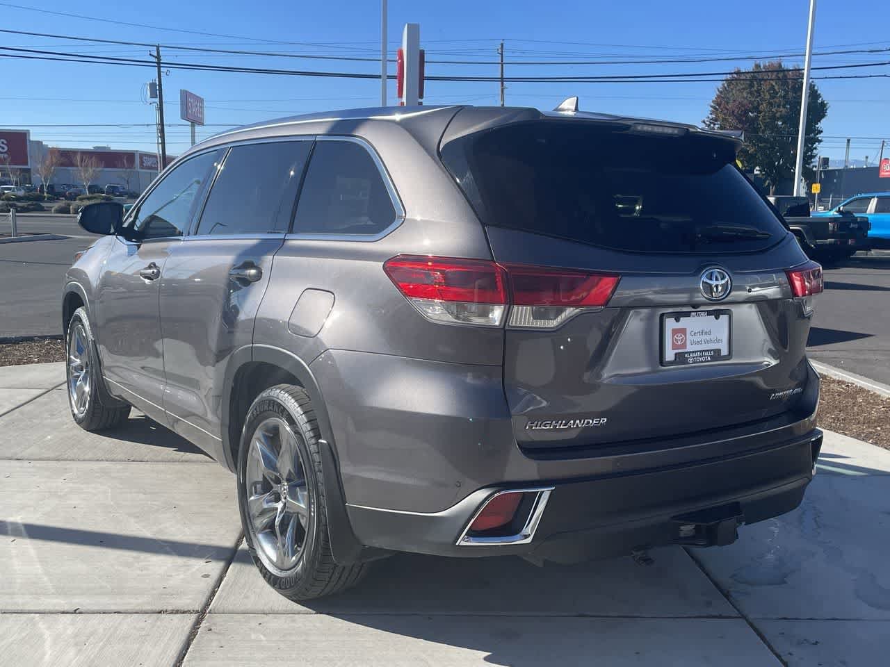 Thumbnail: 2019 Toyota Highlander - 5