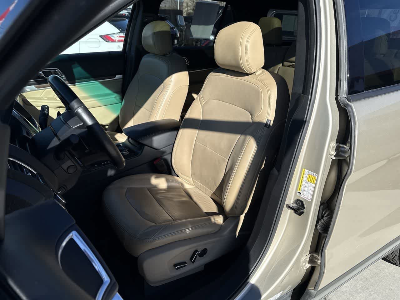 Thumbnail: 2017 Ford Explorer - 11