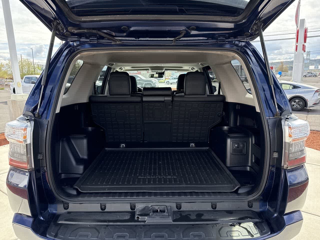 Thumbnail: 2023 Toyota 4Runner - 6