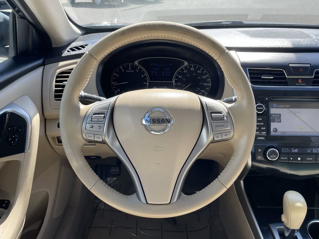 Thumbnail: 2014 Nissan Altima - 16