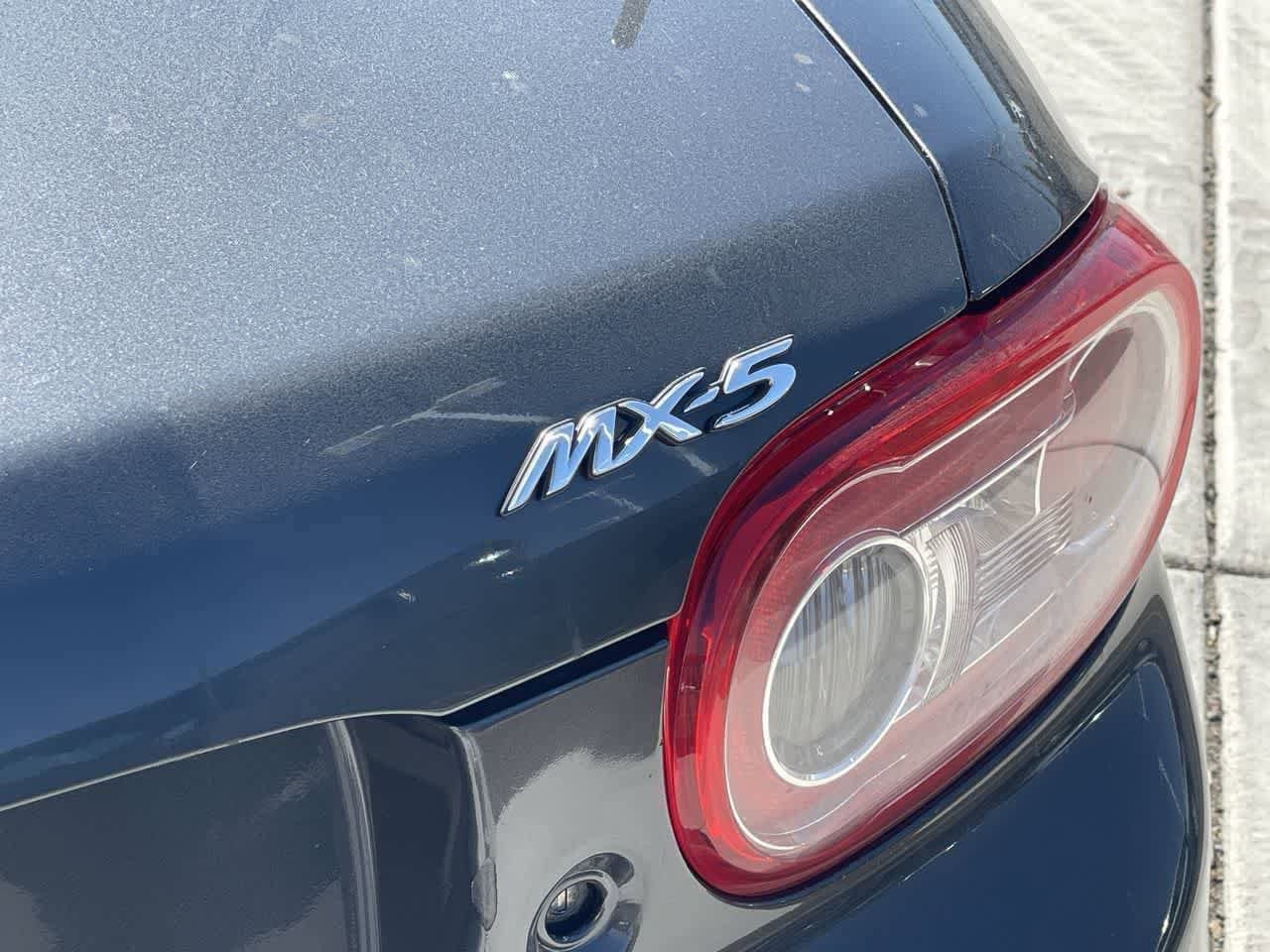 Thumbnail: 2014 Mazda MX-5 Miata - 9