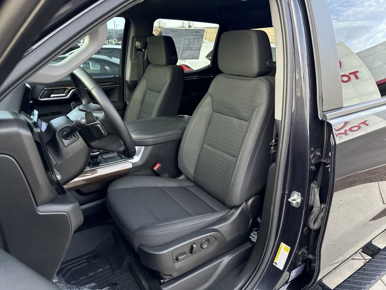 Thumbnail: 2023 Chevrolet Silverado 1500 - 11