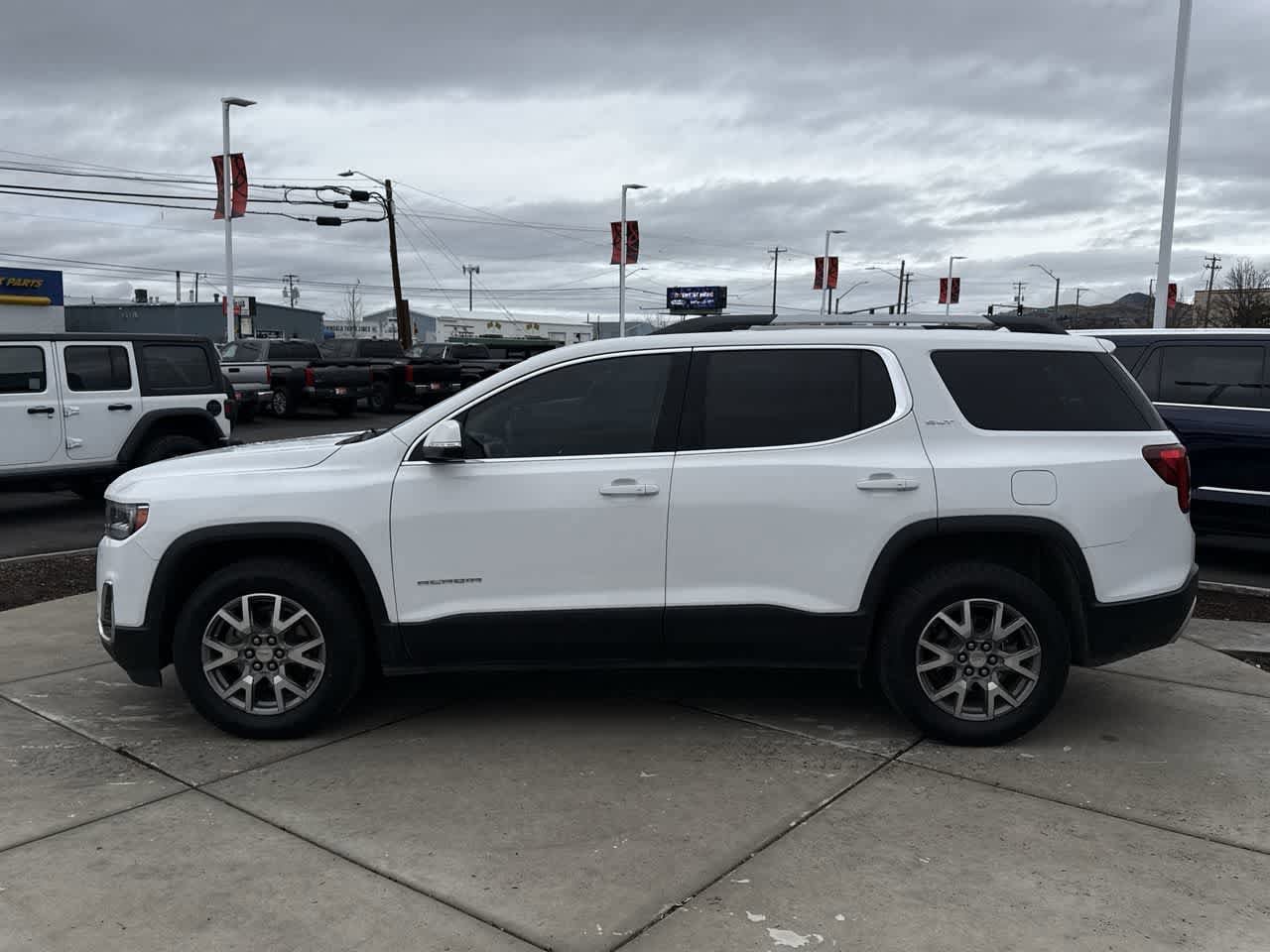 Thumbnail: 2020 GMC Acadia - 2