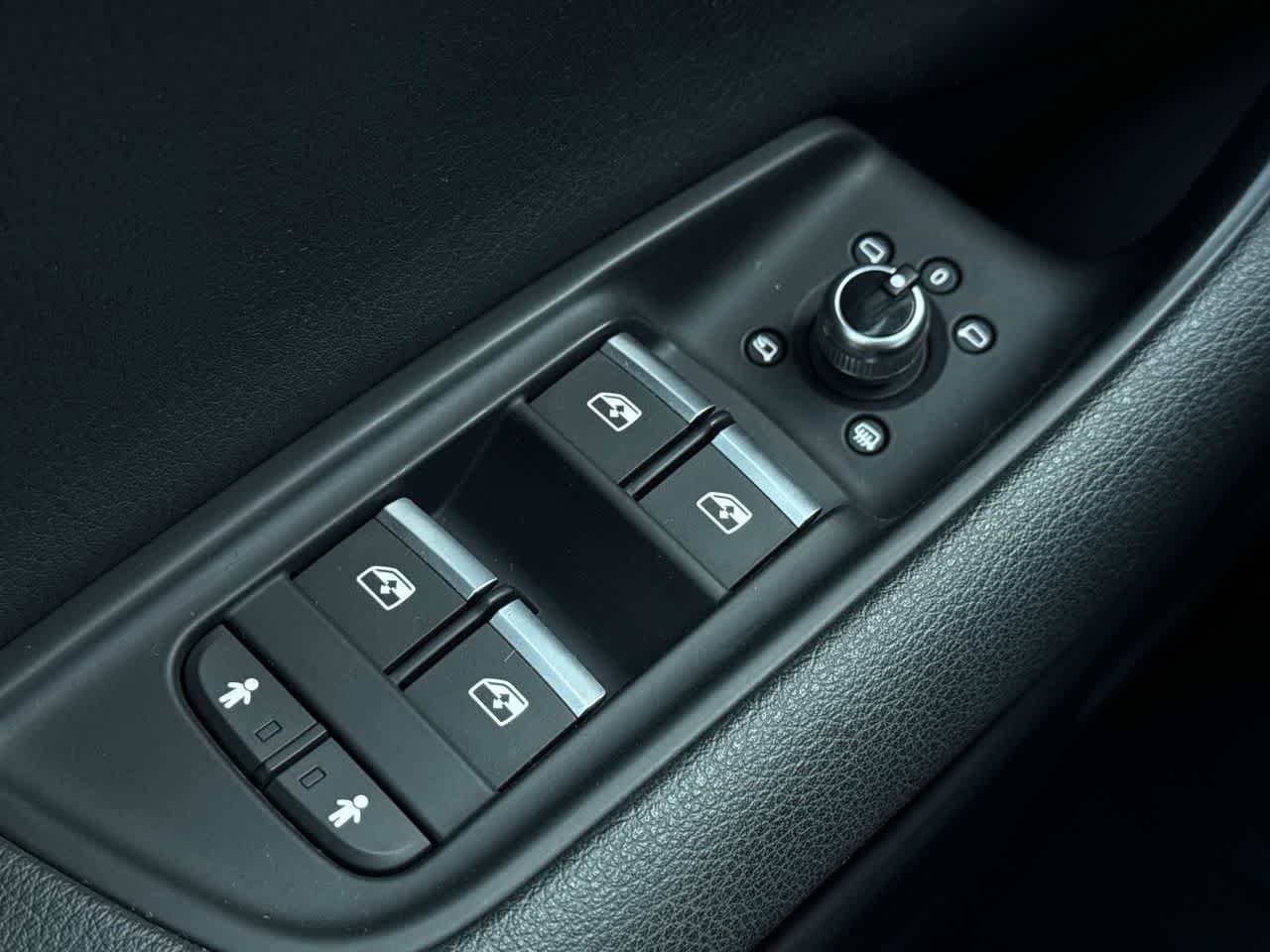 Thumbnail: 2019 Audi Q7 - 23