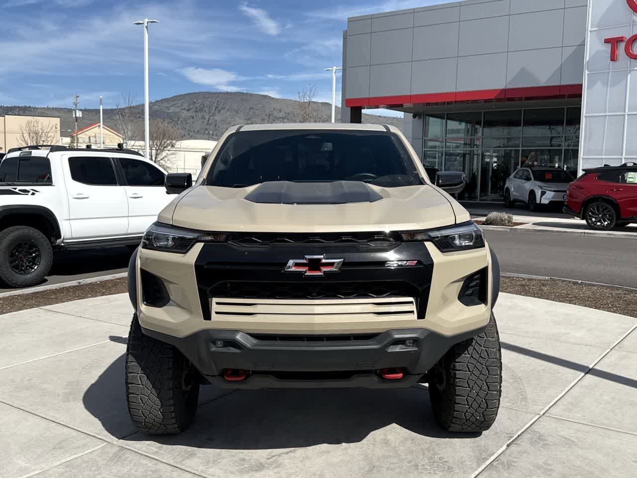 Thumbnail: 2024 Chevrolet Colorado - 3