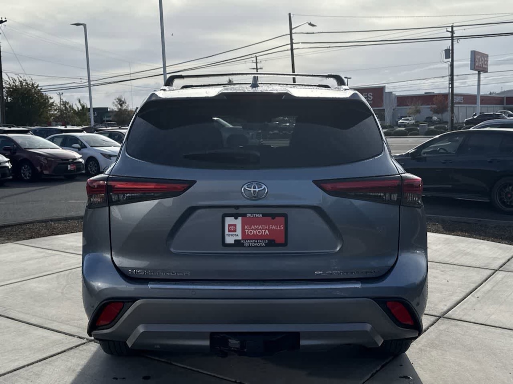 Used 2023 Toyota Highlander Platinum SUV