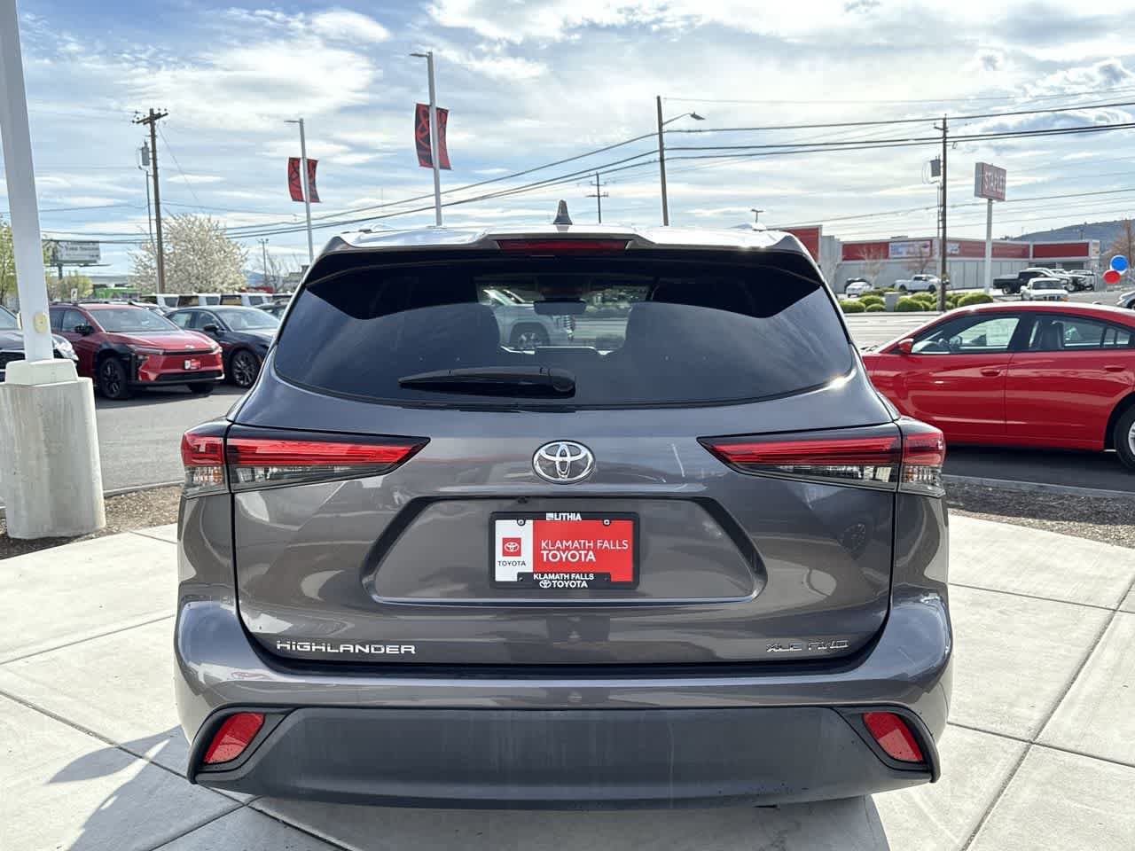 Thumbnail: 2021 Toyota Highlander - 4