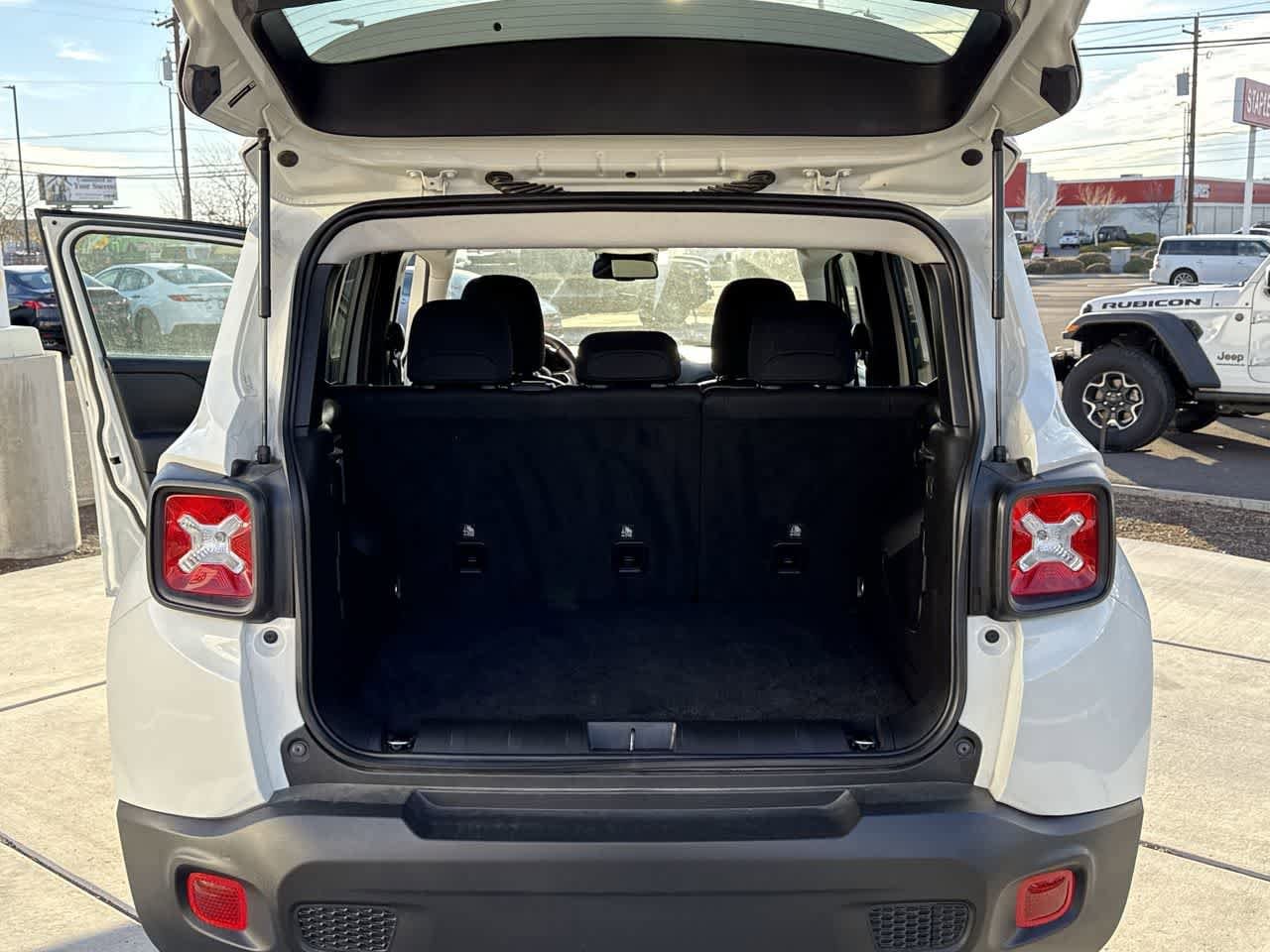 Thumbnail: 2023 Jeep Renegade - 6