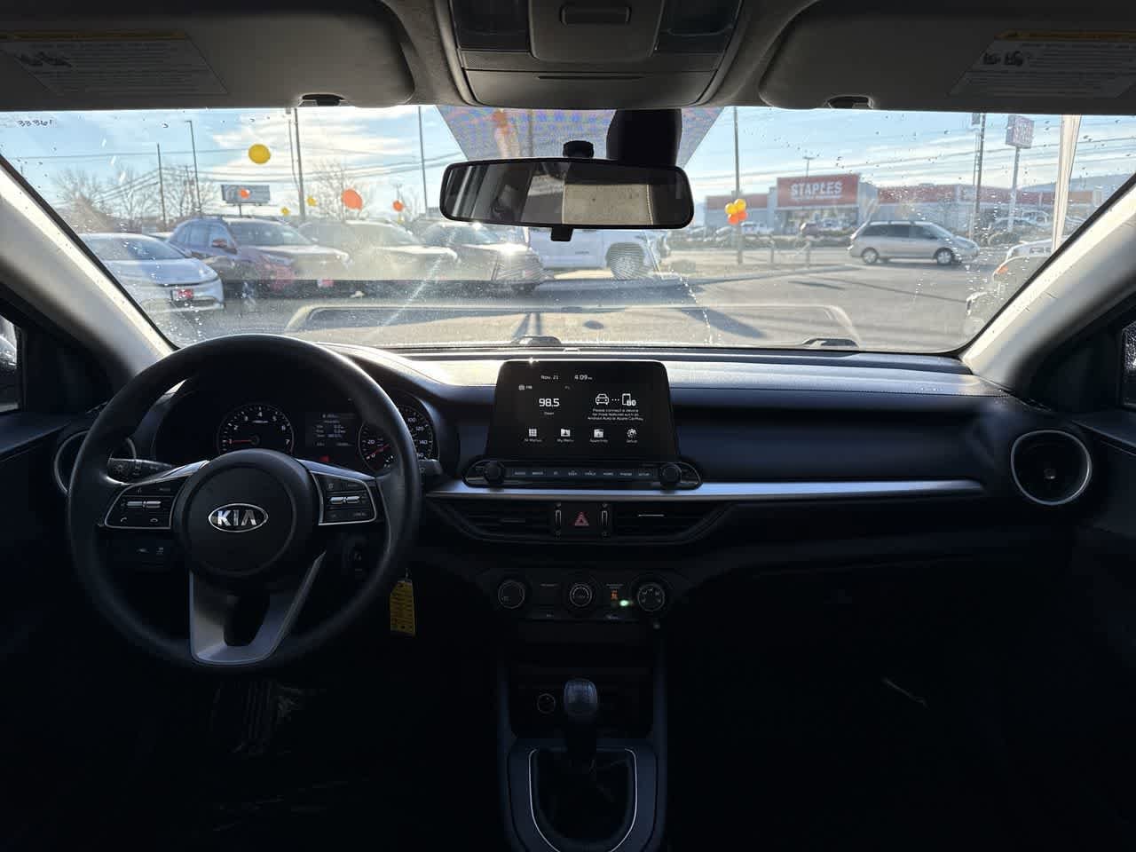 Thumbnail: 2021 Kia Forte - 15