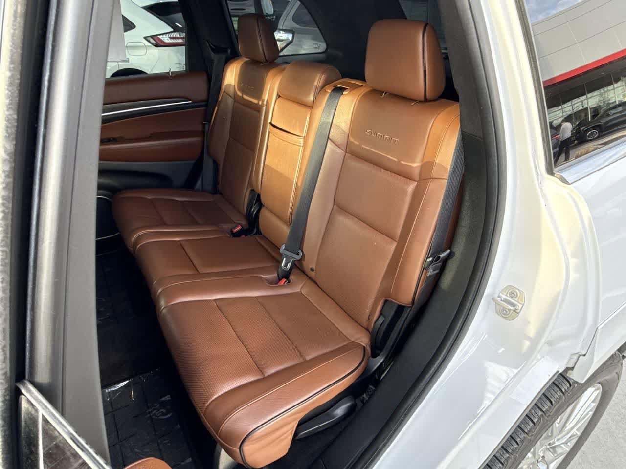 Thumbnail: 2017 Jeep Grand Cherokee - 12