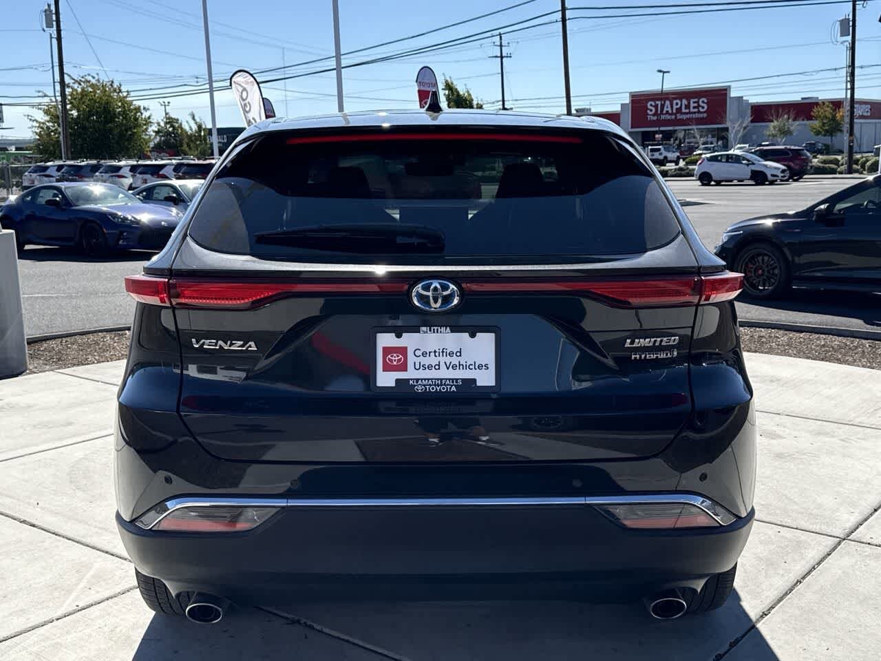 2022 Toyota Venza Limited photo 4