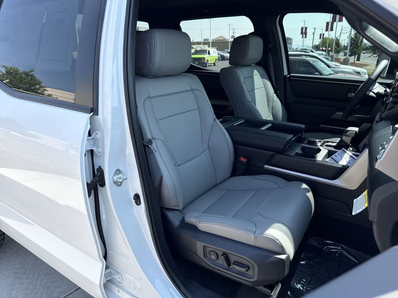 2026 Toyota Tundra SR5 - Photo 14