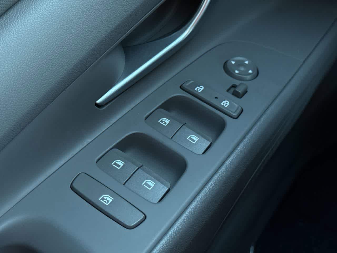 Thumbnail: 2023 Hyundai Elantra - 22