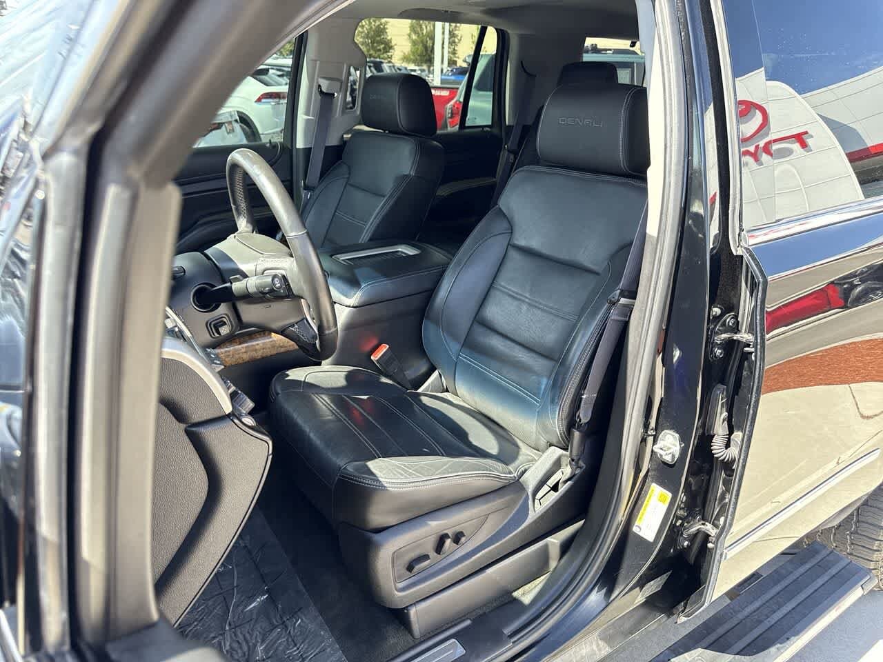 Thumbnail: 2015 GMC Yukon - 11