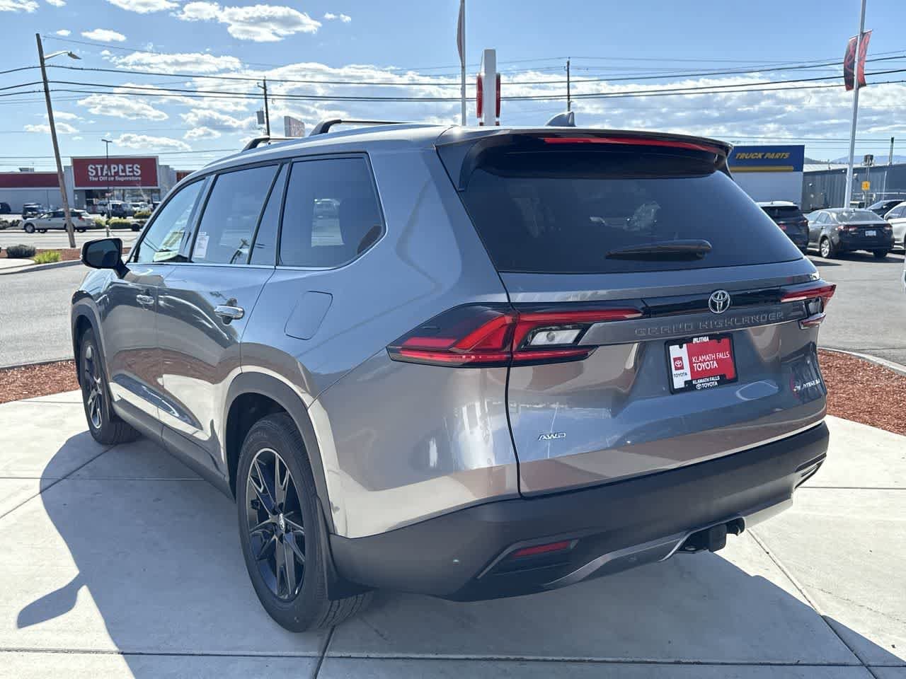 Thumbnail: 2026 Toyota Grand Highlander - 5