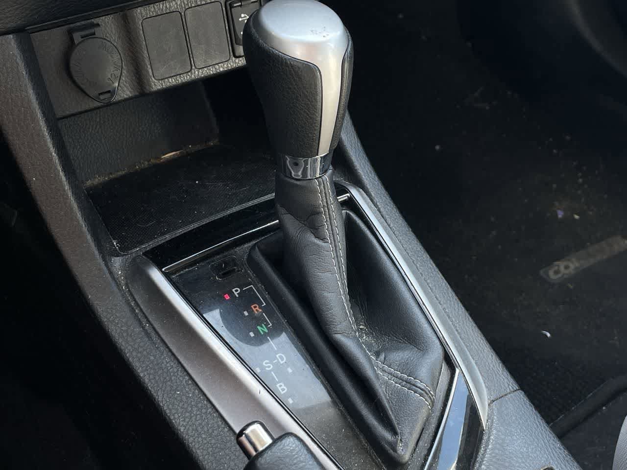 Thumbnail: 2015 Toyota Corolla - 20