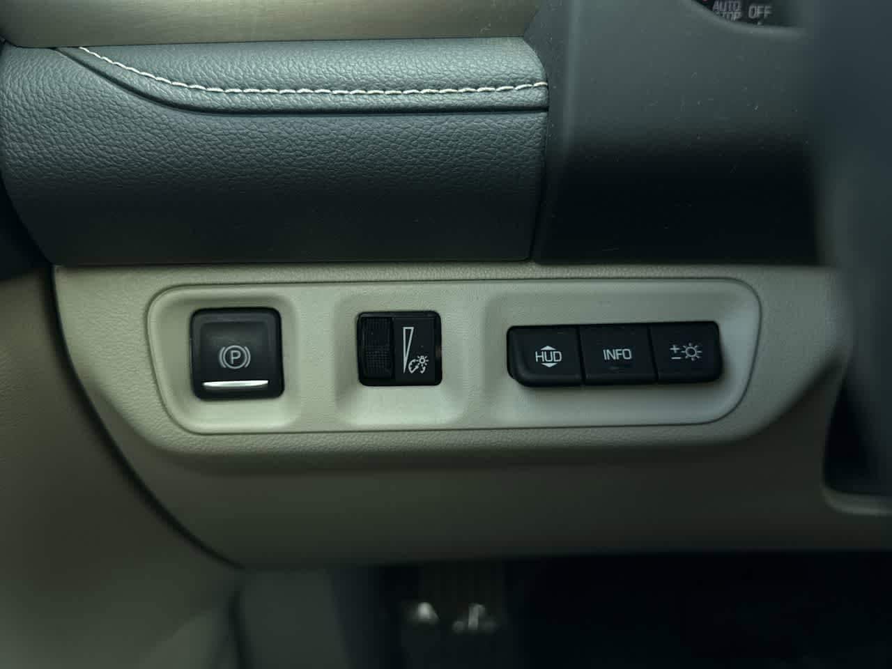 Thumbnail: 2022 GMC Acadia - 22