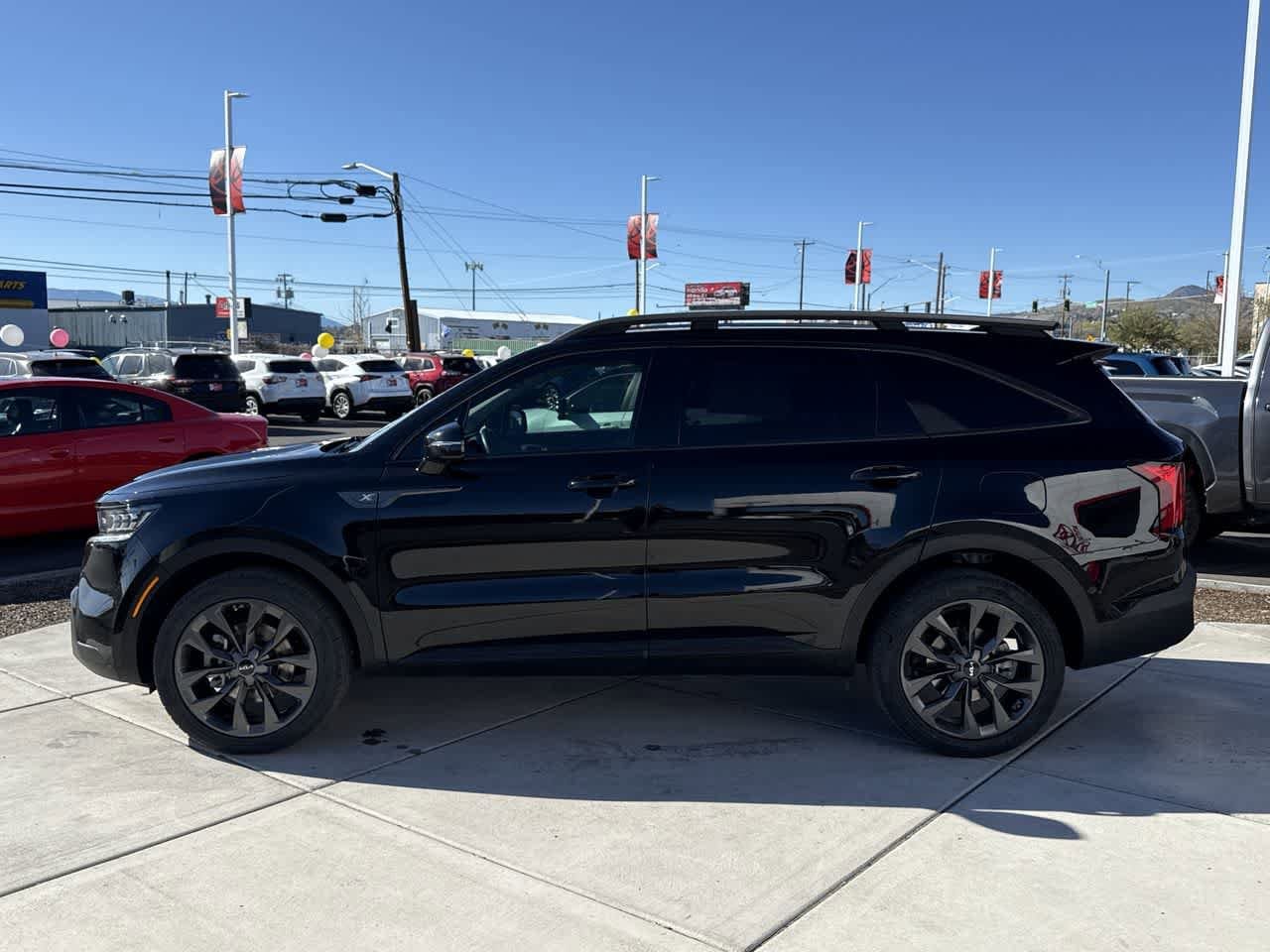 Thumbnail: 2023 Kia Sorento - 2