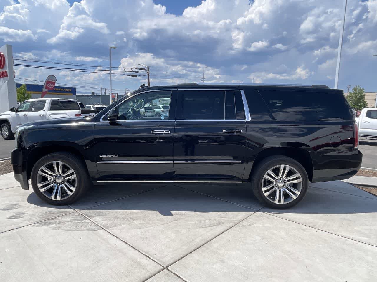 Thumbnail: 2019 GMC Yukon XL - 2