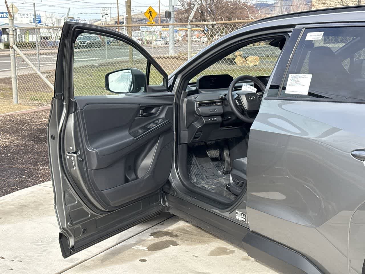 Thumbnail: 2026 Toyota bZ - 10