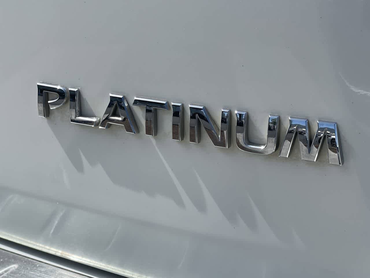 2013 Nissan Pathfinder Platinum 10