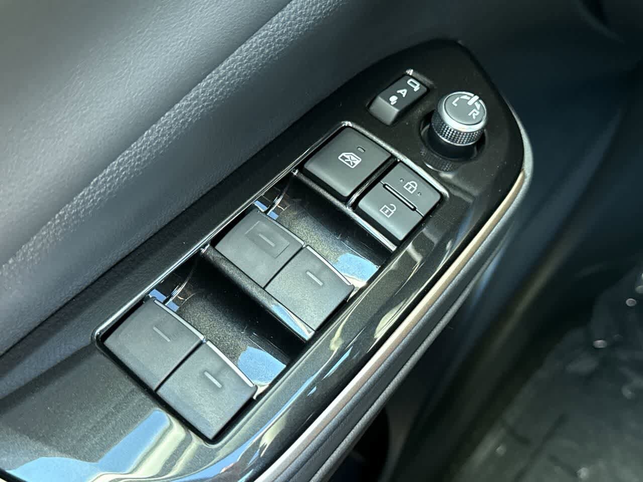 Thumbnail: 2026 Toyota Crown - 22