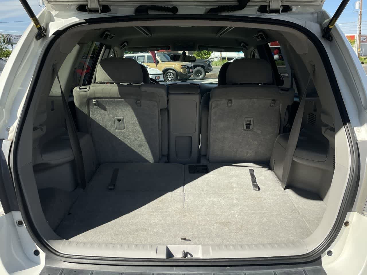 Thumbnail: 2012 Toyota Highlander - 6
