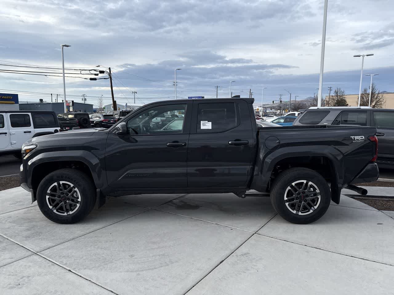 Thumbnail: 2025 Toyota Tacoma - 2