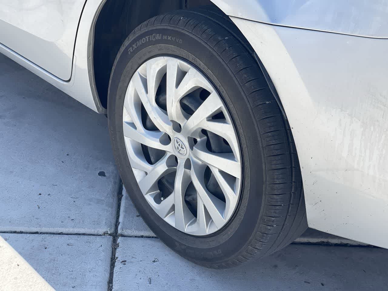 Thumbnail: 2015 Toyota Corolla - 8