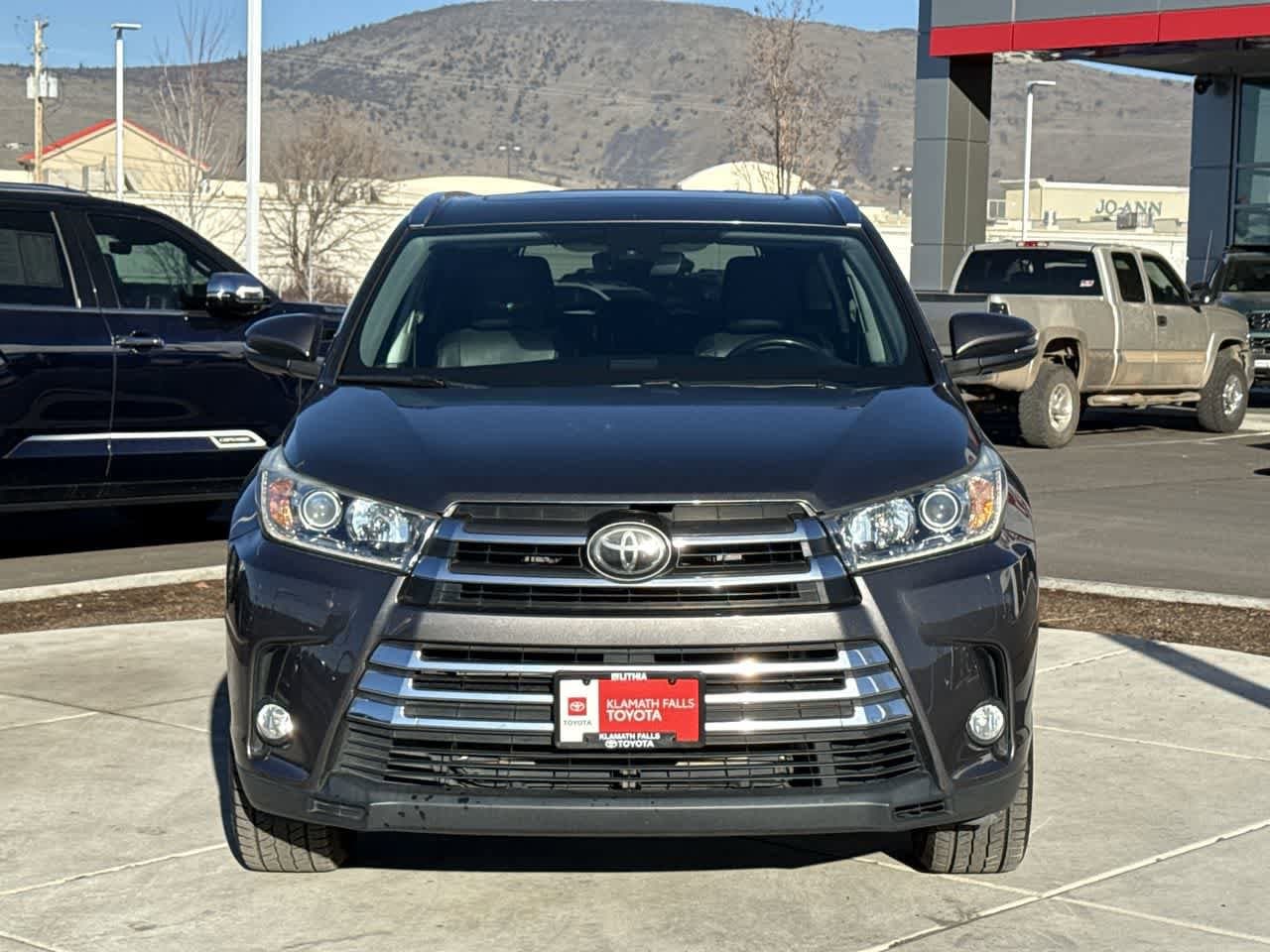Thumbnail: 2018 Toyota Highlander - 3