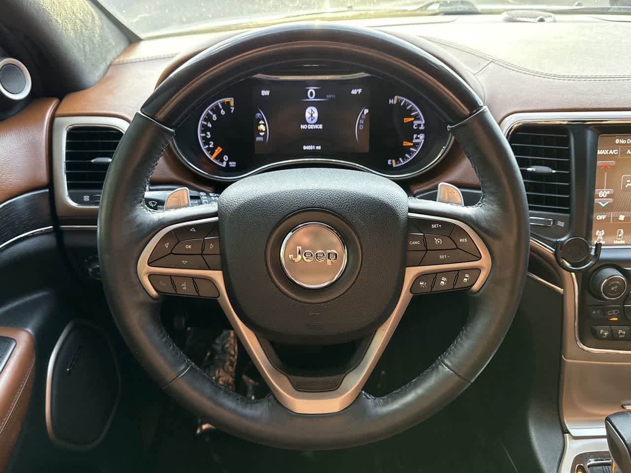 Thumbnail: 2017 Jeep Grand Cherokee - 16